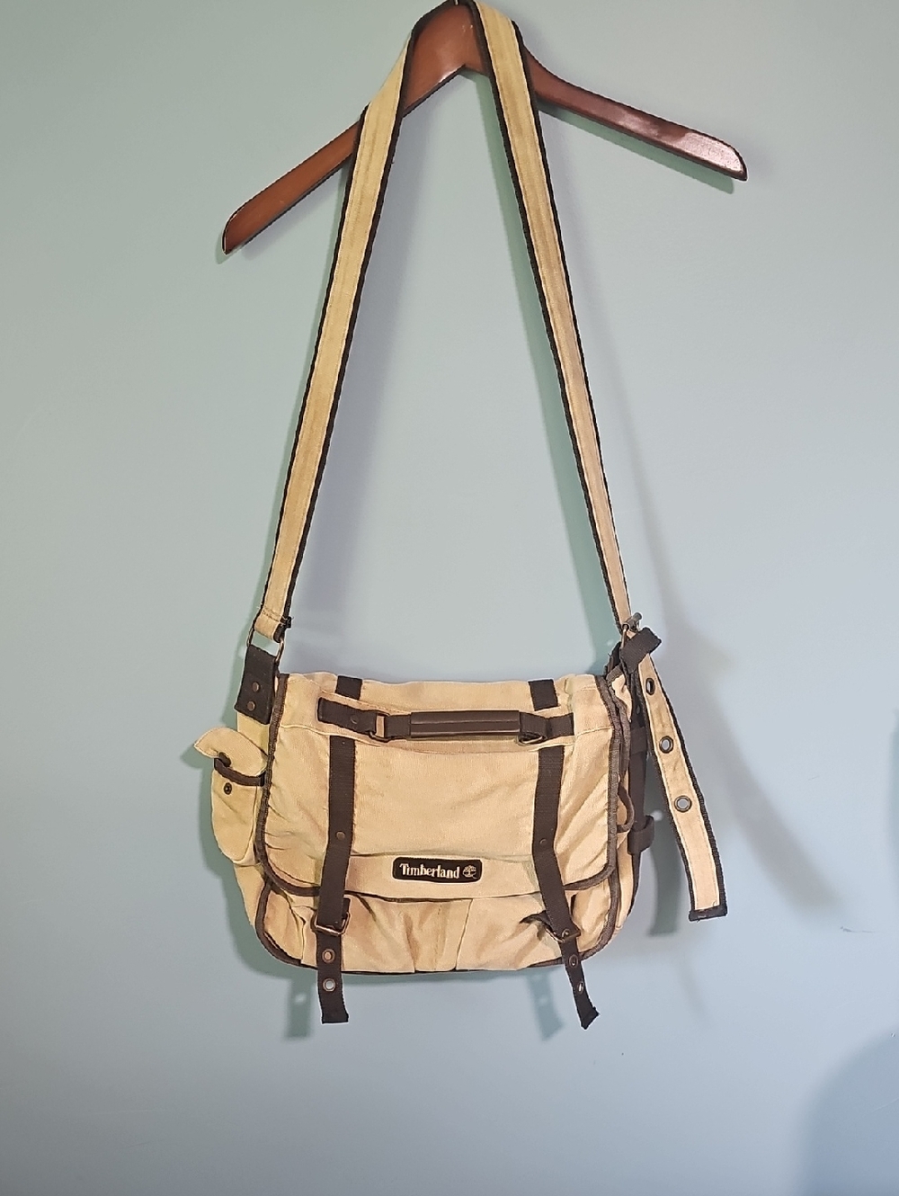 Timberland Amherst Collection Canvas Messenger